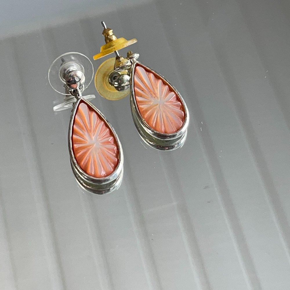 Vintage Monet stud earrings.